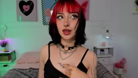 Snapshot of zoe_lynch_ chatting on February 25, 2026, 11:31 am Zoe Lynch online show from February 25, 2026, 11:31 am