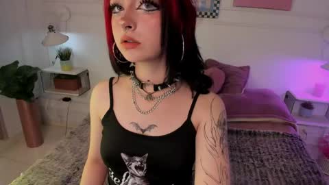 Snapshot of zoe_lynch_ chatting on May 6, 2026, 11:59 am Zoe Lynch online show from May 6, 2026, 11:59 am