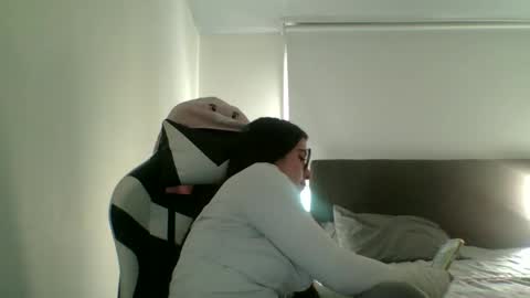 Snapshot of zoe_mill33r chatting on November 12, 2025, 6:41 pm Zoe online show from November 12, 2025, 6:41 pm