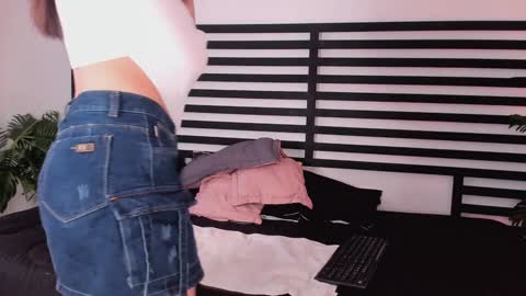 Zoe Olsen online show from January 2, 2025, 3:29 pm