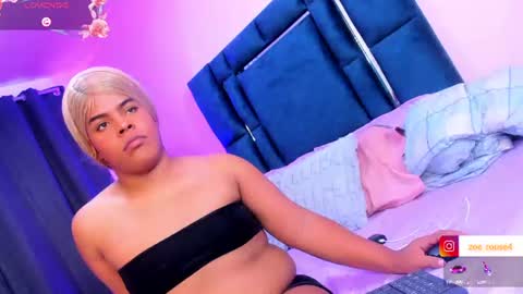 zoe_rosee4 online show from June 12, 2026, 11:09 am