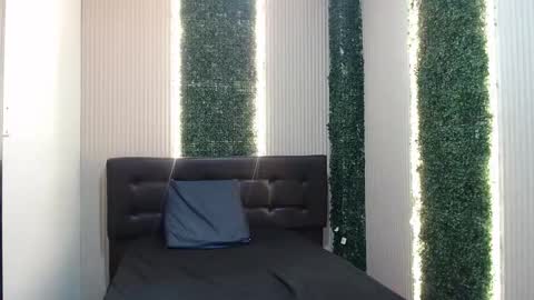 Snapshot of zoe_silver1 chatting on November 10, 2025, 6:07 pm Zoe online show from November 10, 2025, 6:07 pm