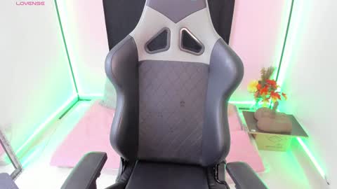 zoe_sullivan_ online show from December 26, 2024, 9:55 am