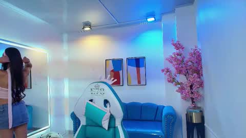 Zoe online show from March 19, 2026, 11:14 am