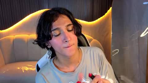 Zoe online show from December 21, 2025, 1:13 am