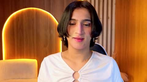 Zoe online show from February 4, 2026, 8:14 pm