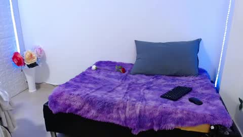 Snapshot of zoe_velvet chatting on February 27, 2025, 1:59 am Carolina online show from February 27, 2025, 1:59 am