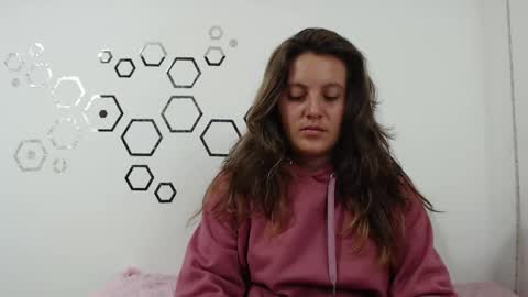 Snapshot of zoe_velvet chatting on September 26, 2025, 11:31 pm Carolina online show from September 26, 2025, 11:31 pm