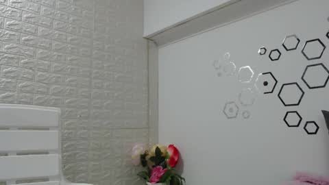 Snapshot of zoe_velvet chatting on September 27, 2025, 10:48 pm Carolina online show from September 27, 2025, 10:48 pm