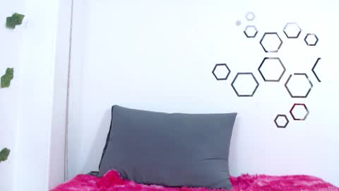 Snapshot of zoe_velvet chatting on November 8, 2025, 10:30 pm Carolina online show from November 8, 2025, 10:30 pm