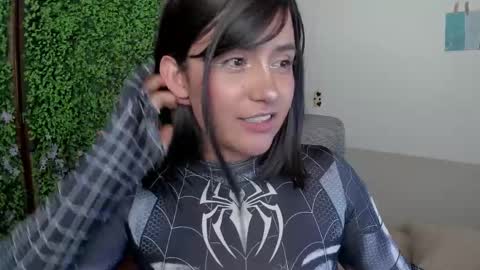 Zoe online show from October 21, 2025, 1:39 am