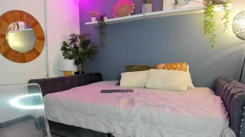 Snapshot of zoe_xra chatting on September 12, 2025, 7:14 pm Zoe online show from September 12, 2025, 7:14 pm