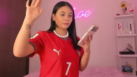 zoecams online show from July 6, 2026, 10:34 pm