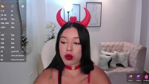  zoee jackson online show from January 13, 2025, 6:38 pm