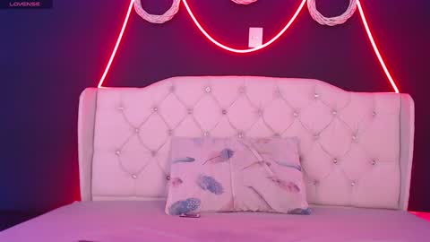 Snapshot of zoee_joness chatting on January 14, 2025, 5:56 pm zoe online show from January 14, 2025, 5:56 pm