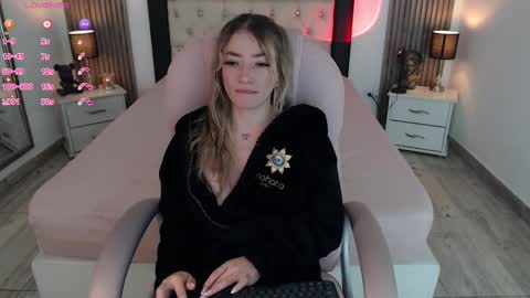 Snapshot of zoee_joness chatting on March 12, 2025, 9:55 am zoe online show from March 12, 2025, 9:55 am