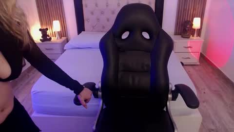 Snapshot of zoee_joness chatting on September 15, 2025, 3:17 am zoe online show from September 15, 2025, 3:17 am