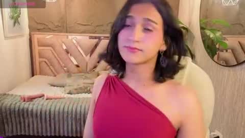 ZOE online show from July 22, 2026, 9:06 pm