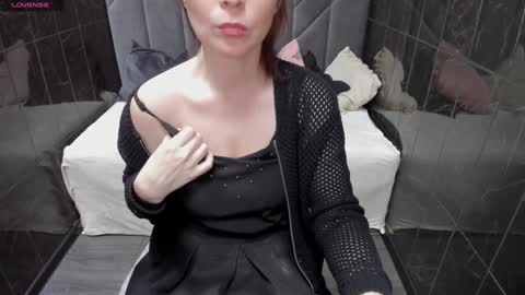 Zoe online show from February 8, 2025, 5:39 pm