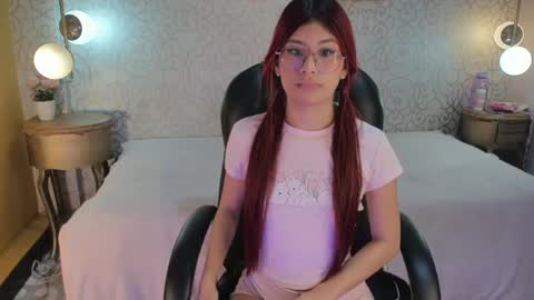 Snapshot of zoeecarter_ chatting on April 16, 2026, 11:55 am zoeecarter_ online show from April 16, 2026, 11:55 am