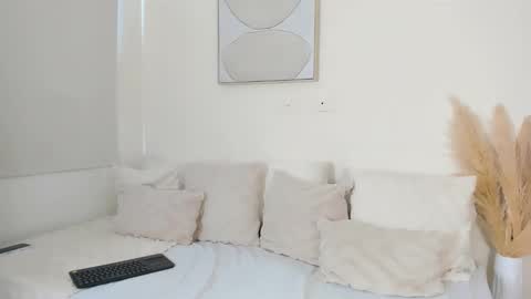 Snapshot of zoegarner10 chatting on November 19, 2025, 5:57 pm zoegarner10 online show from November 19, 2025, 5:57 pm