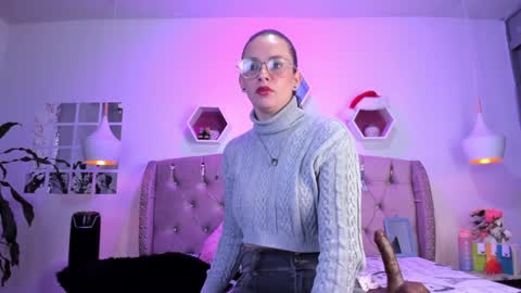 Zoe online show from January 4, 2025, 2:56 pm