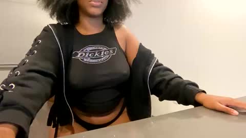 Zoe online show from May 29, 2026, 8:45 am