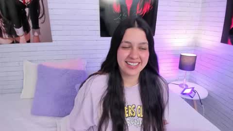 ZOE  online show from November 17, 2025, 5:24 am