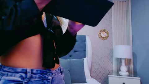 ZoeWilliis online show from June 3, 2026, 12:19 pm