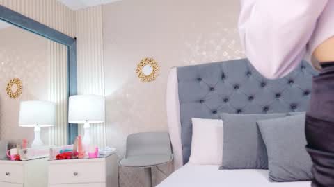 Snapshot of zoewilliis chatting on June 24, 2026, 11:20 am ZoeWilliis online show from June 24, 2026, 11:20 am