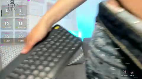 Snapshot of zoey_monroe_ chatting on July 13, 2026, 1:47 pm Zoey online show from July 13, 2026, 1:47 pm