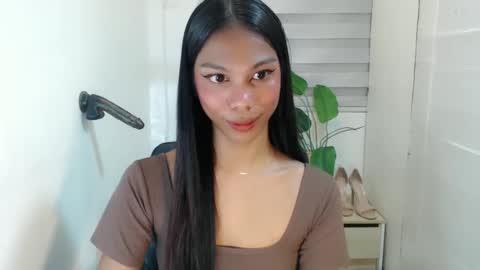 Snapshot of zoeygorgeous19 chatting on February 4, 2025, 6:49 pm zoey online show from February 4, 2025, 6:49 pm