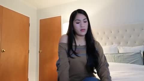 zoeyjohnson24 online show from April 23, 2026, 1:07 am