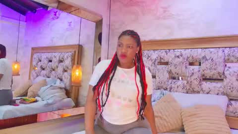 zoley  online show from November 28, 2025, 3:20 am