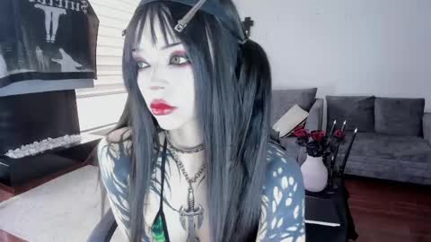 Snapshot of zombieeporcelainex chatting on April 22, 2026, 7:15 pm SOPHIE online show from April 22, 2026, 7:15 pm