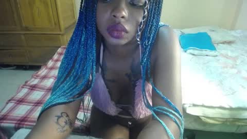 Snapshot of zooee_p chatting on February 18, 2025, 4:48 pm Zooe online show from February 18, 2025, 4:48 pm