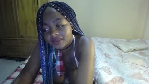 Snapshot of zooee_p chatting on February 20, 2025, 6:13 pm Zooe online show from February 20, 2025, 6:13 pm