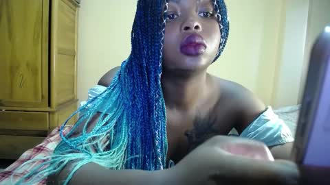 Snapshot of zooee_p chatting on March 3, 2025, 11:33 am Zooe online show from March 3, 2025, 11:33 am
