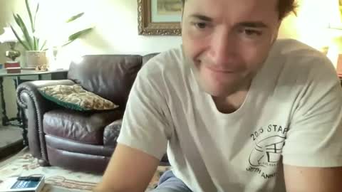 Snapshot of zorakload chatting on October 7, 2025, 3:31 pm Jesse online show from October 7, 2025, 3:31 pm