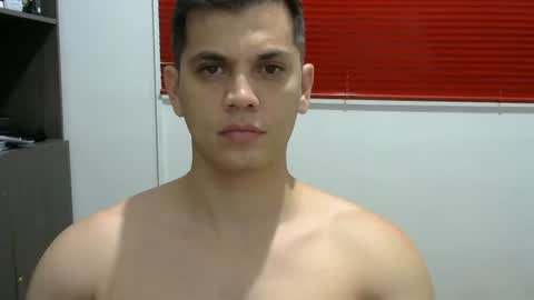 zoro_00 online show from February 7, 2026, 11:52 pm