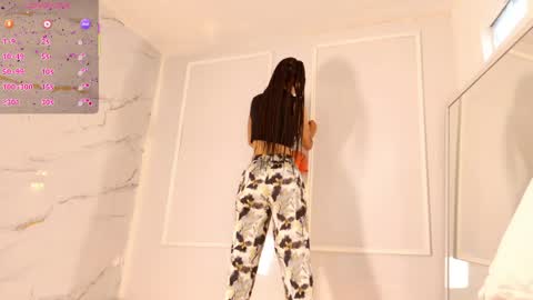 Snapshot of zorravioleta chatting on April 2, 2026, 11:41 am Violeta online show from April 2, 2026, 11:41 am