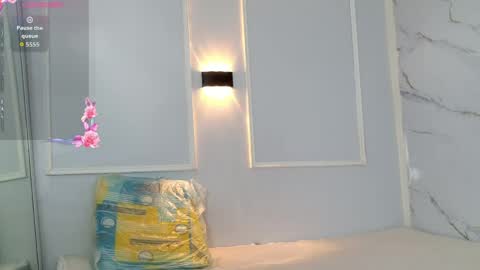 Violeta online show from April 14, 2026, 12:00 pm