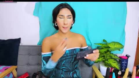 Snapshot of zou_quira chatting on November 10, 2025, 12:31 am zou_quira online show from November 10, 2025, 12:31 am