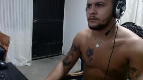 zues_gle25 online show from September 15, 2025, 7:19 am