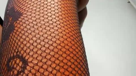 zoey online show from January 1, 2025, 4:18 pm