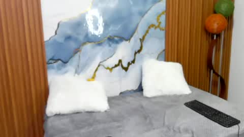 zulemapiel online show from July 2, 2026, 3:23 am