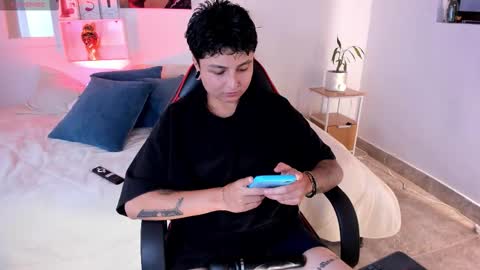 Zury Ramirez online show from March 16, 2026, 7:51 pm