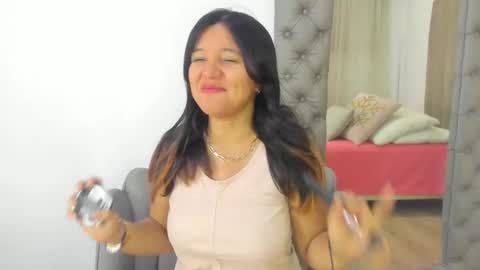 Snapshot of zusan_king_ chatting on May 11, 2026, 3:01 am Im Zusan My schedule is from 1030pm to 430 am colombian time online show from May 11, 2026, 3:01 am
