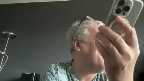 zwickauer1969 online show from January 8, 2025, 8:06 am