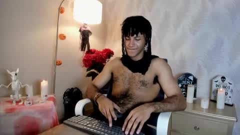 Snapshot of zyan_moreno chatting on October 29, 2025, 8:21 pm zyan_moreno online show from October 29, 2025, 8:21 pm